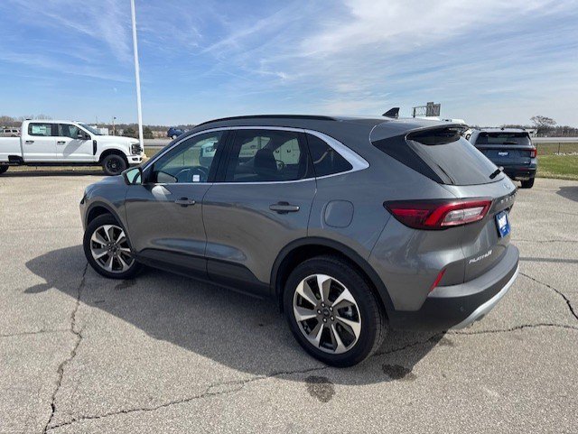 Certified 2023 Ford Escape Platinum AWD/4WD image 6