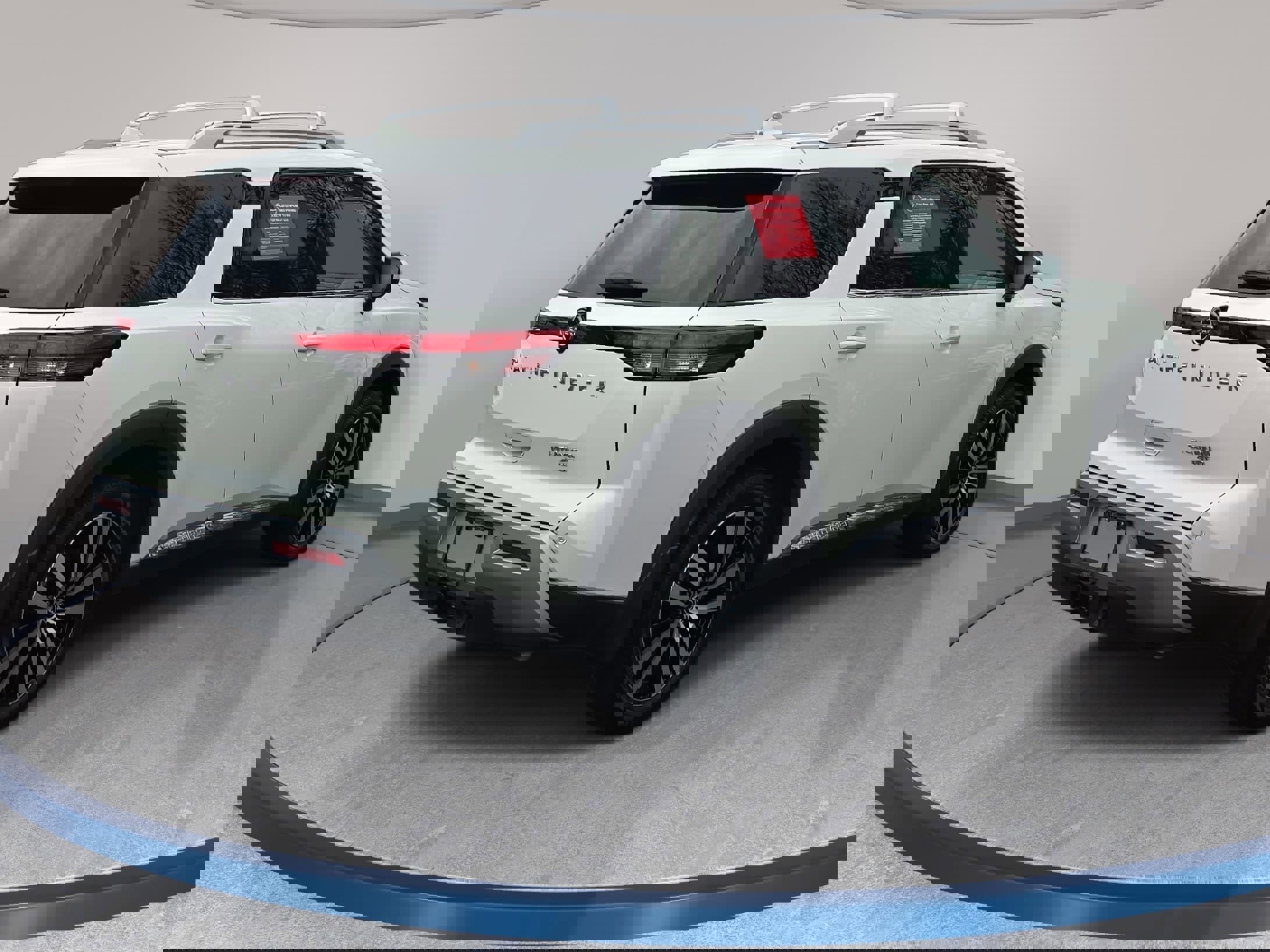 Certified 2023 Nissan Pathfinder Platinum image 5