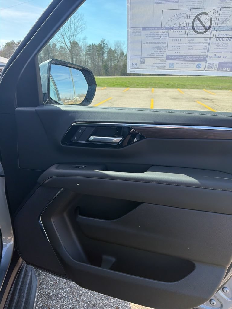New 2026 Chevrolet Tahoe LS AWD/4WD image 19