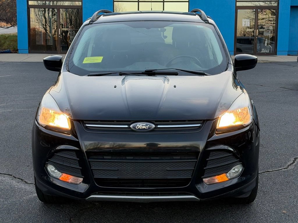 Used 2016 Ford Escape SE w/ SE Leather Comfort Package FWD image 3