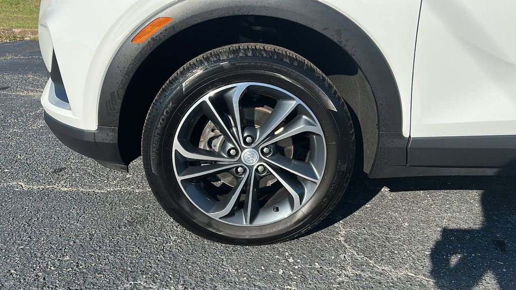 Used 2023 Buick Encore GX Select image 9