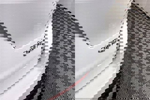 New 2026 Jeep Grand Cherokee L Limited w/ Luxury Tech Group II image 10