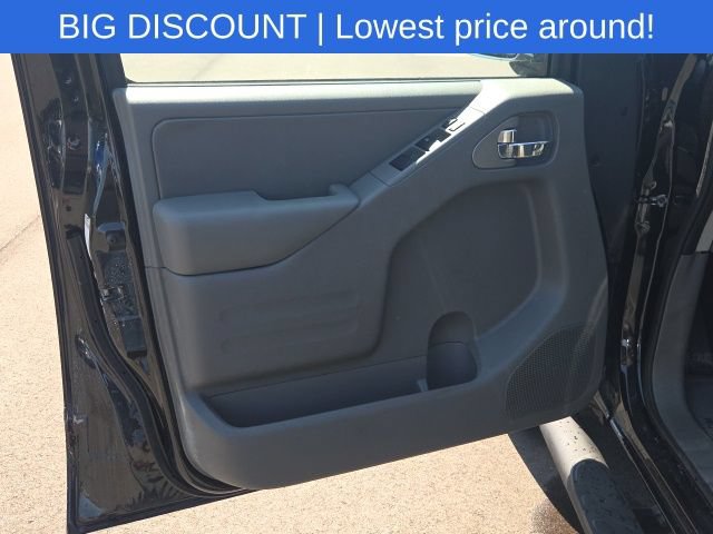 Used 2019 Nissan Frontier SL RWD image 21