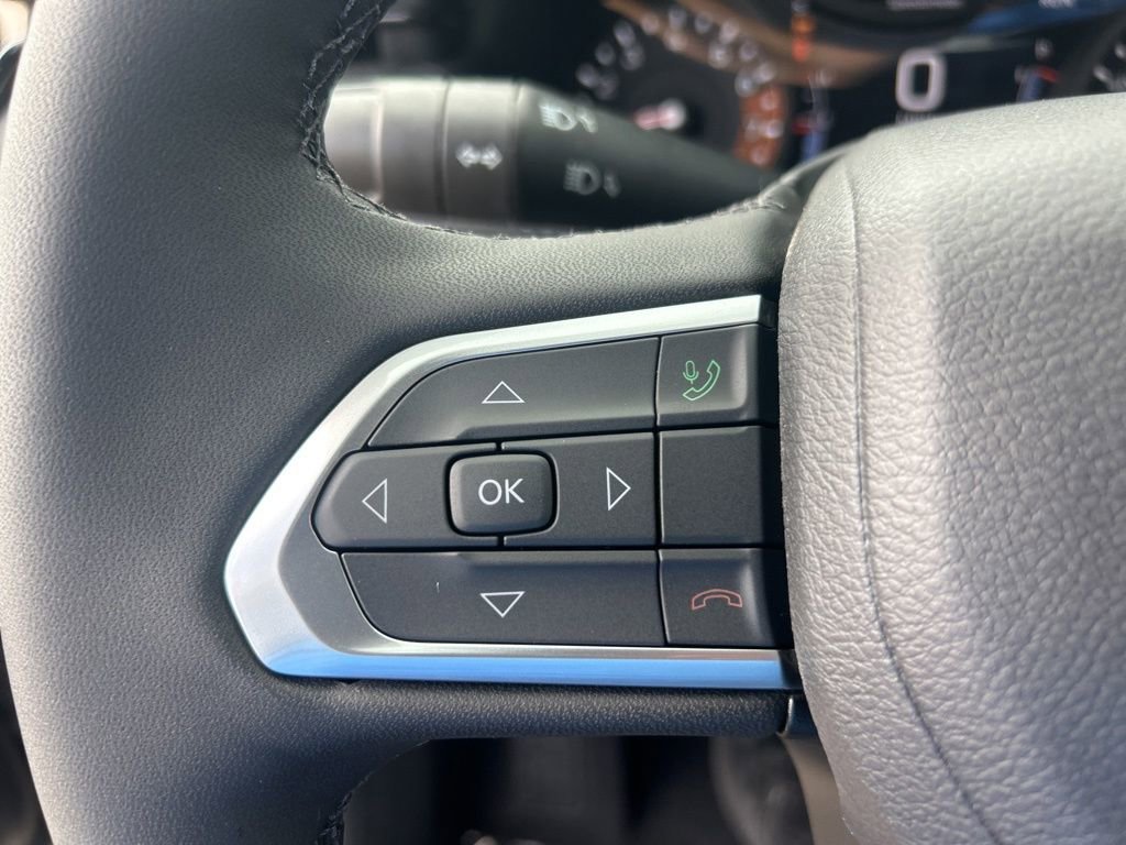 New 2025 Jeep Compass Latitude w/ Sun & Sound Group image 46