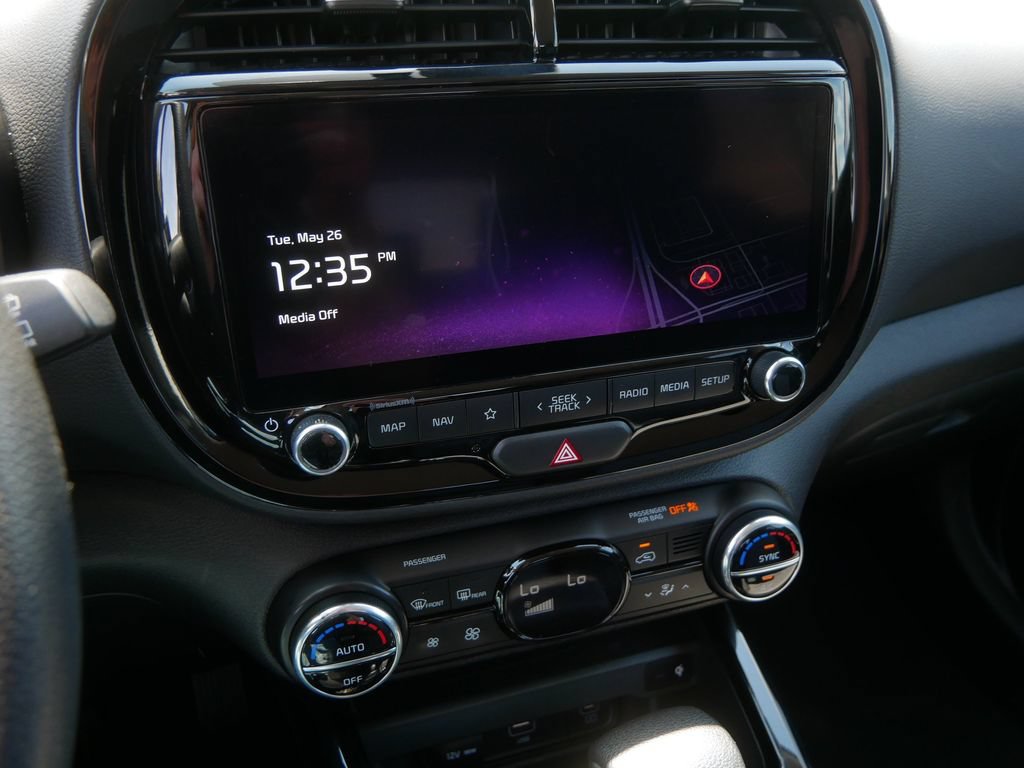 Used 2023 Kia Soul S FWD image 25