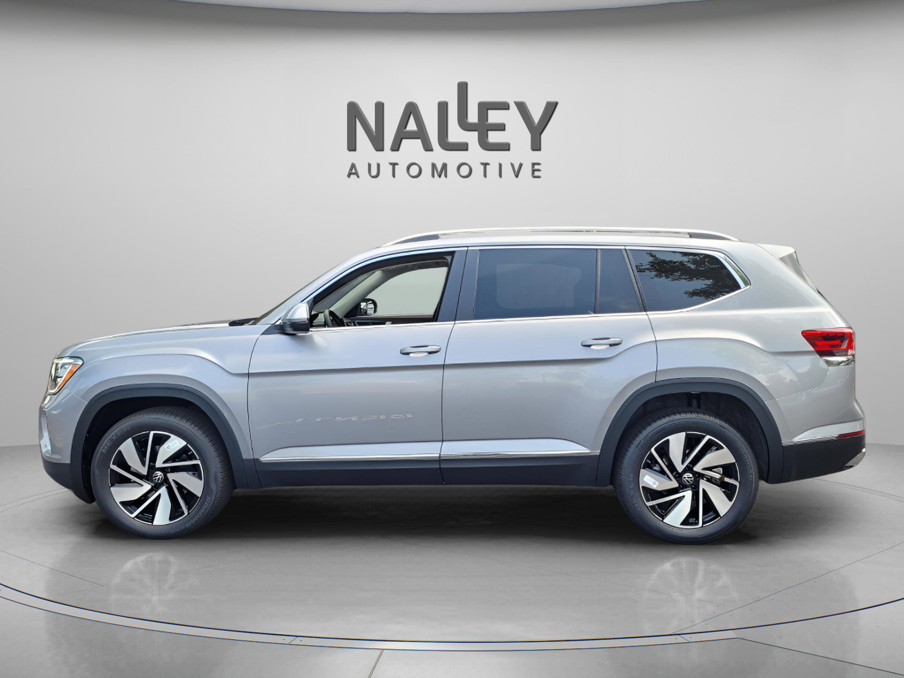 New 2026 Volkswagen Atlas SEL image 2