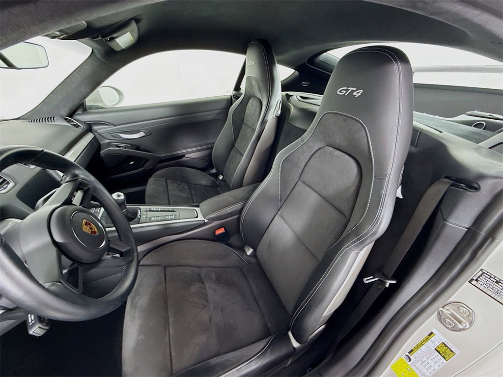 Used 2020 Porsche 718 Cayman GT4 image 5