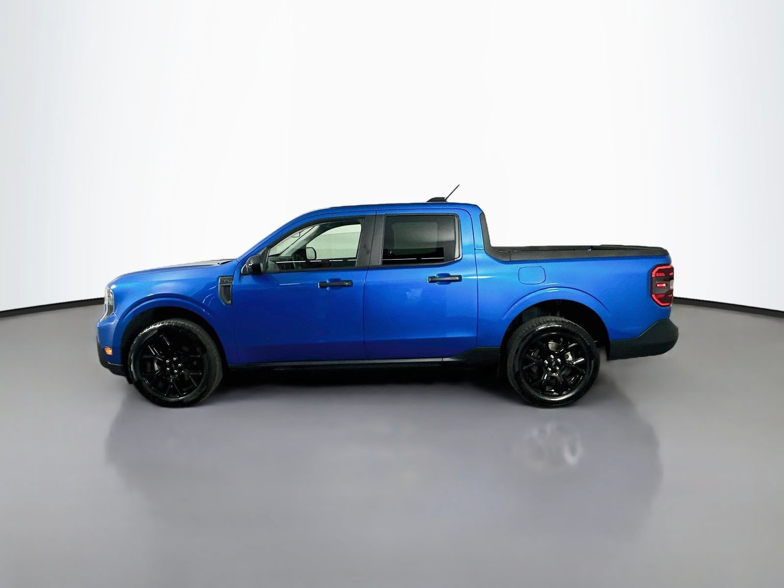 Used 2025 Ford Maverick XLT w/ XLT Luxury Package AWD/4WD image 4