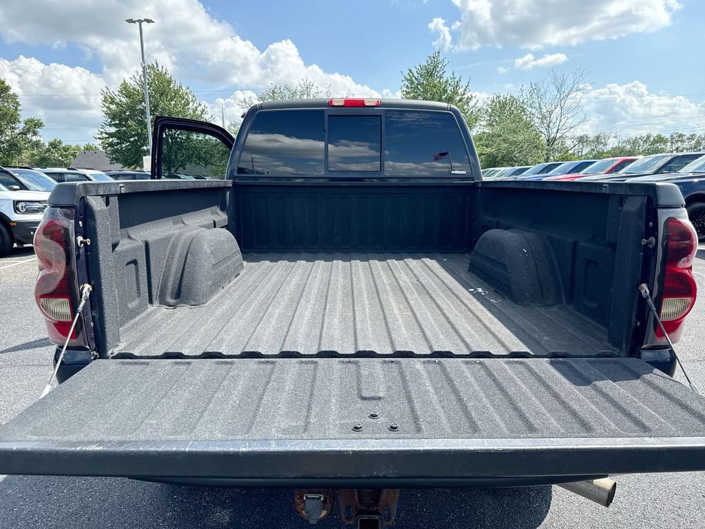 Used 2005 Chevrolet Silverado 2500 LS AWD/4WD image 22