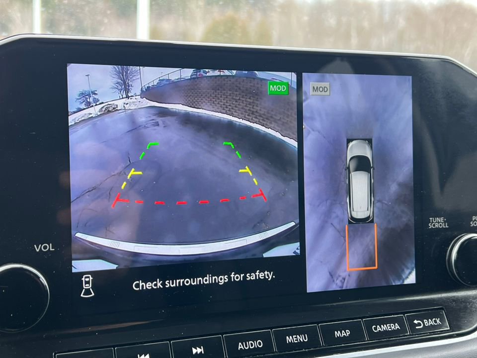 Used 2023 Nissan Rogue SL w/ SL Premium Package image 24