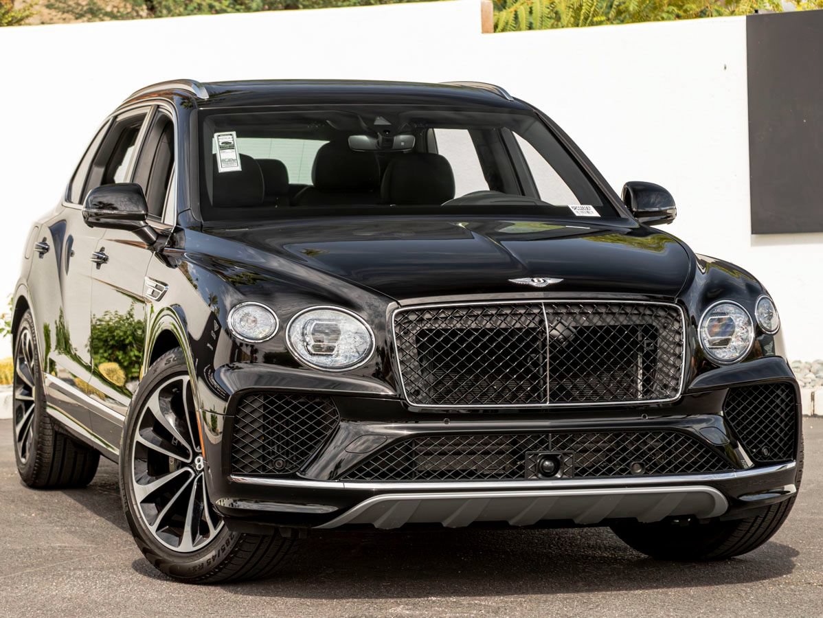 Used 2024 Bentley Bentayga Extended Wheelbase AWD/4WD image 1