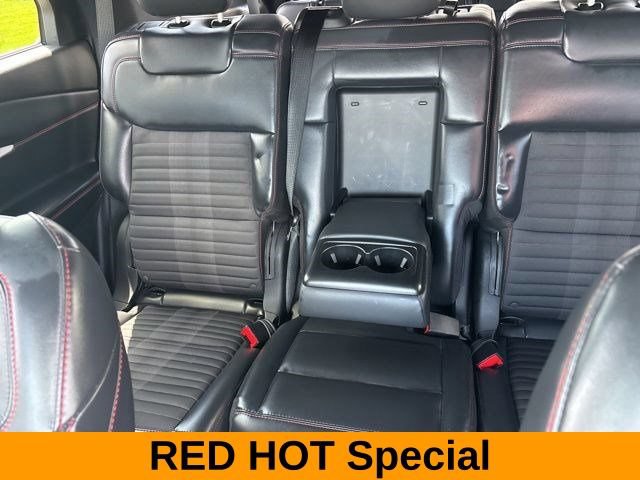 Used 2025 Ford Explorer ST-Line w/ ST-Line Street Pack AWD/4WD image 30