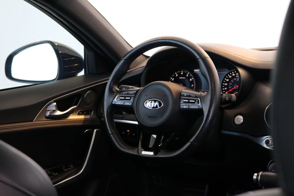Used 2020 Kia Stinger GT1 image 37