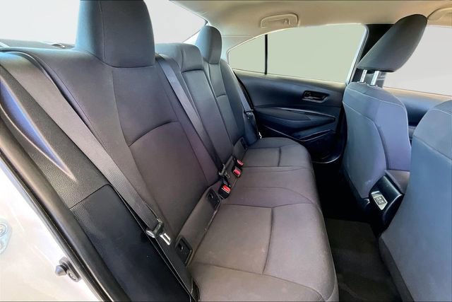 Used 2025 Toyota Corolla LE image 20