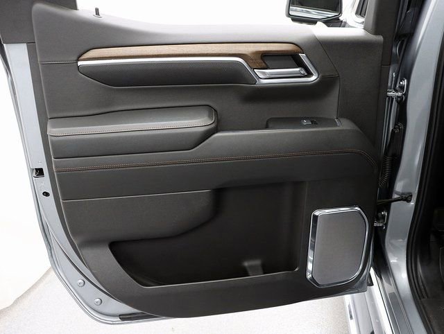 Used 2024 Chevrolet Silverado 1500 High Country w/ Technology Package image 28