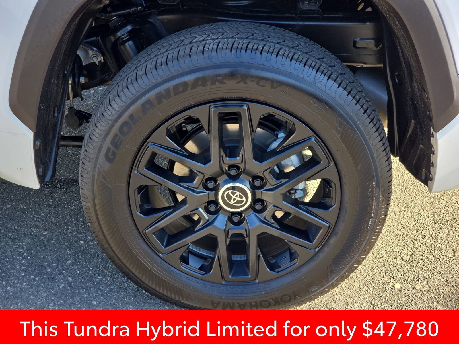 Used 2024 Toyota Tundra Limited w/ Nightshade Package image 39