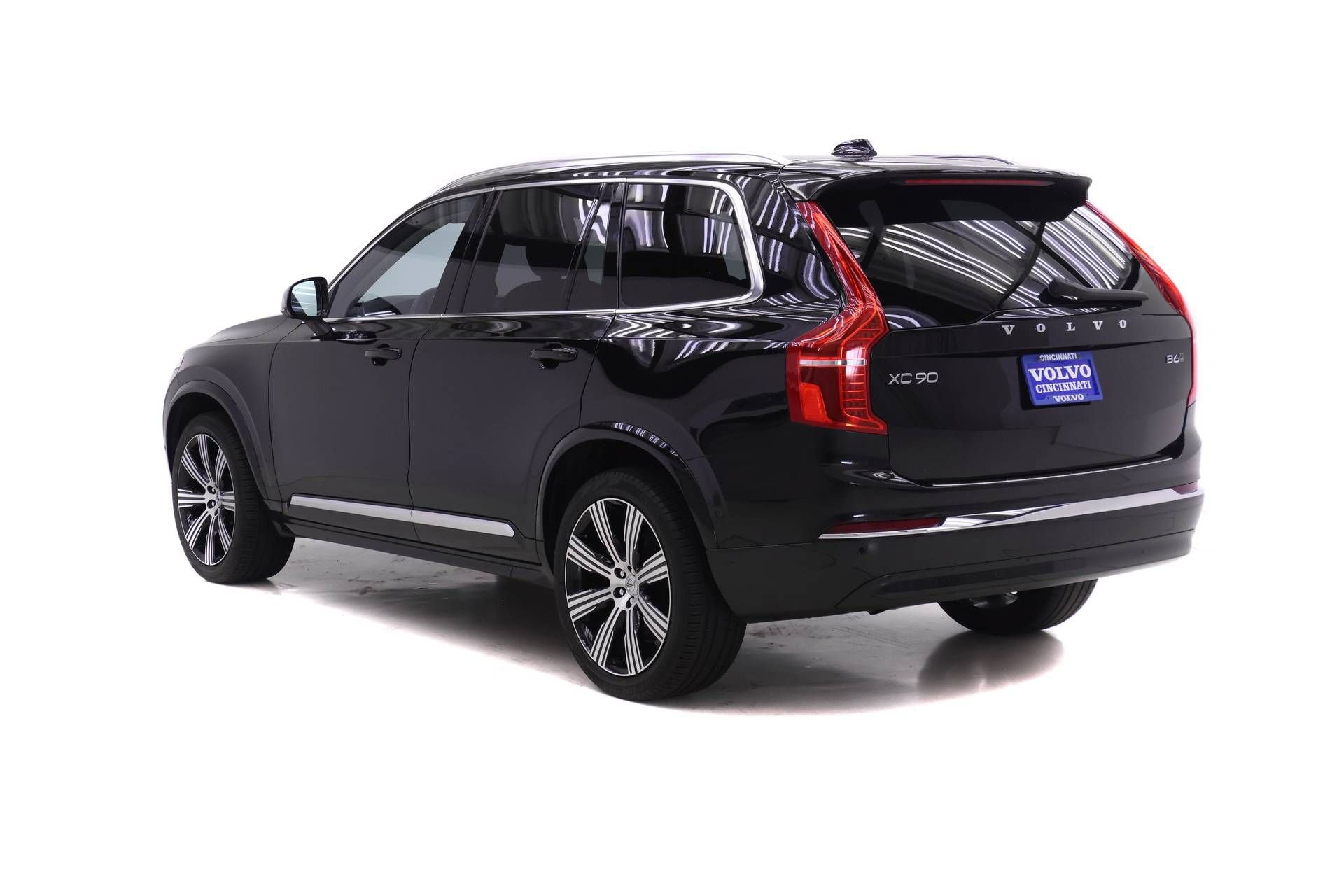 Used 2023 Volvo XC90 B6 Ultimate w/ Protection Package Premier AWD/4WD image 5