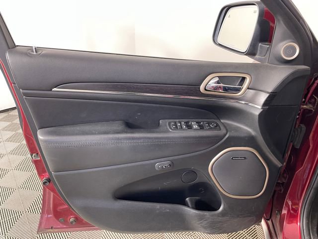 Used 2015 Jeep Grand Cherokee Summit w/ Premium Plus Apperance Group AWD/4WD image 11