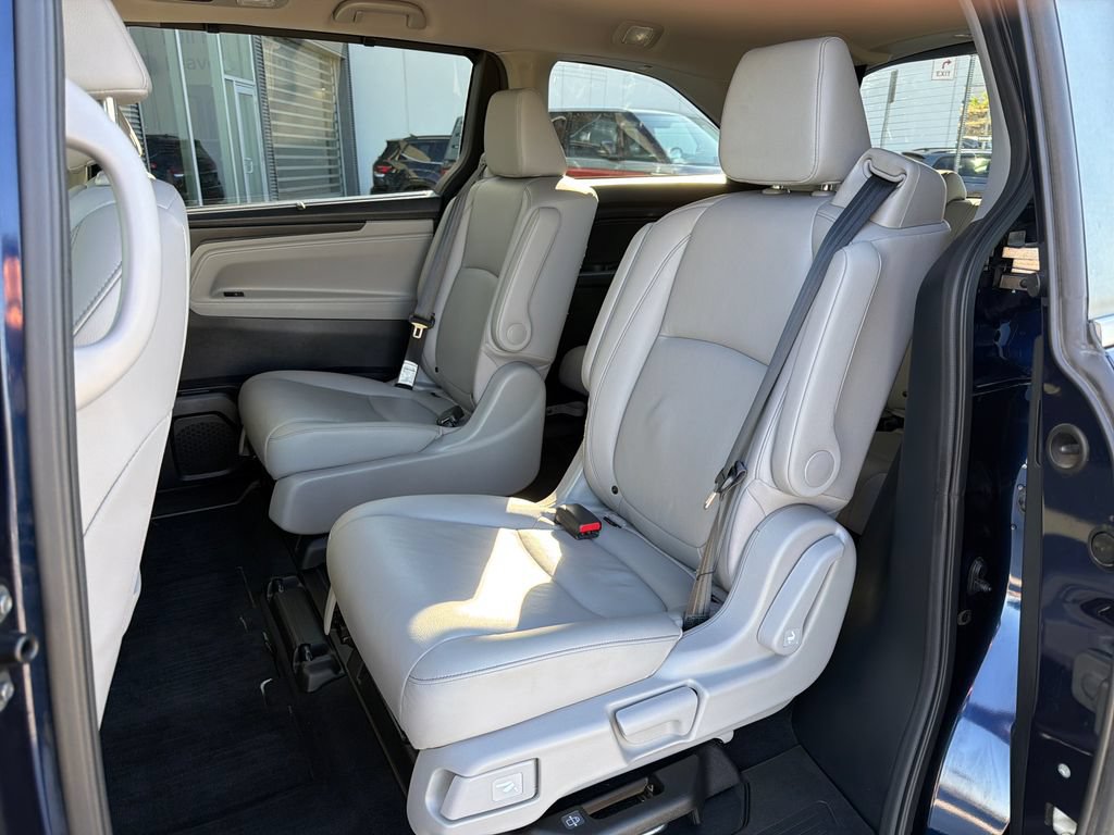 Used 2023 Honda Odyssey EX-L image 12