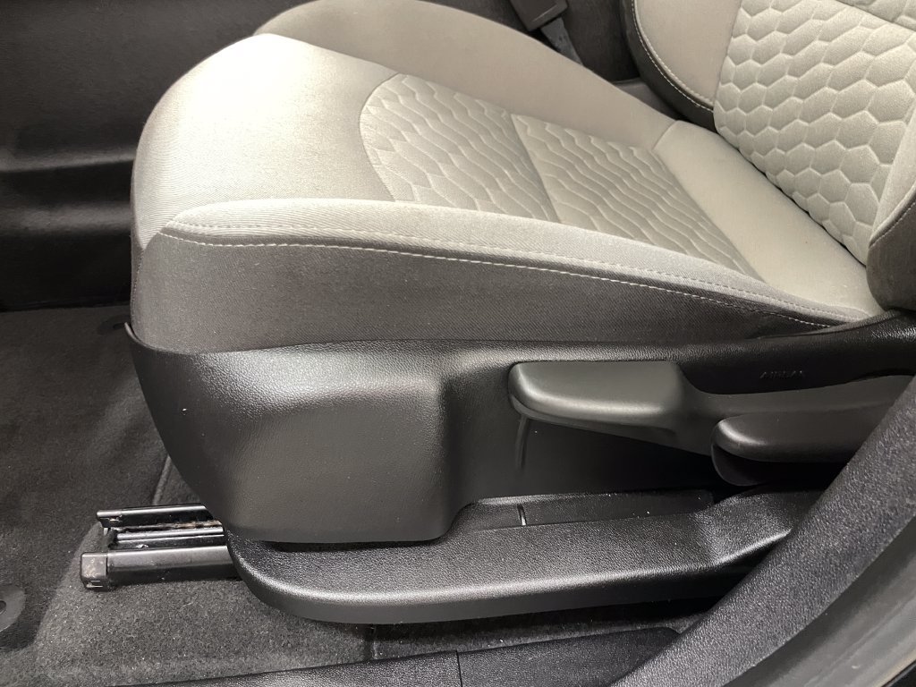Certified 2018 Chevrolet Equinox LS AWD/4WD image 22