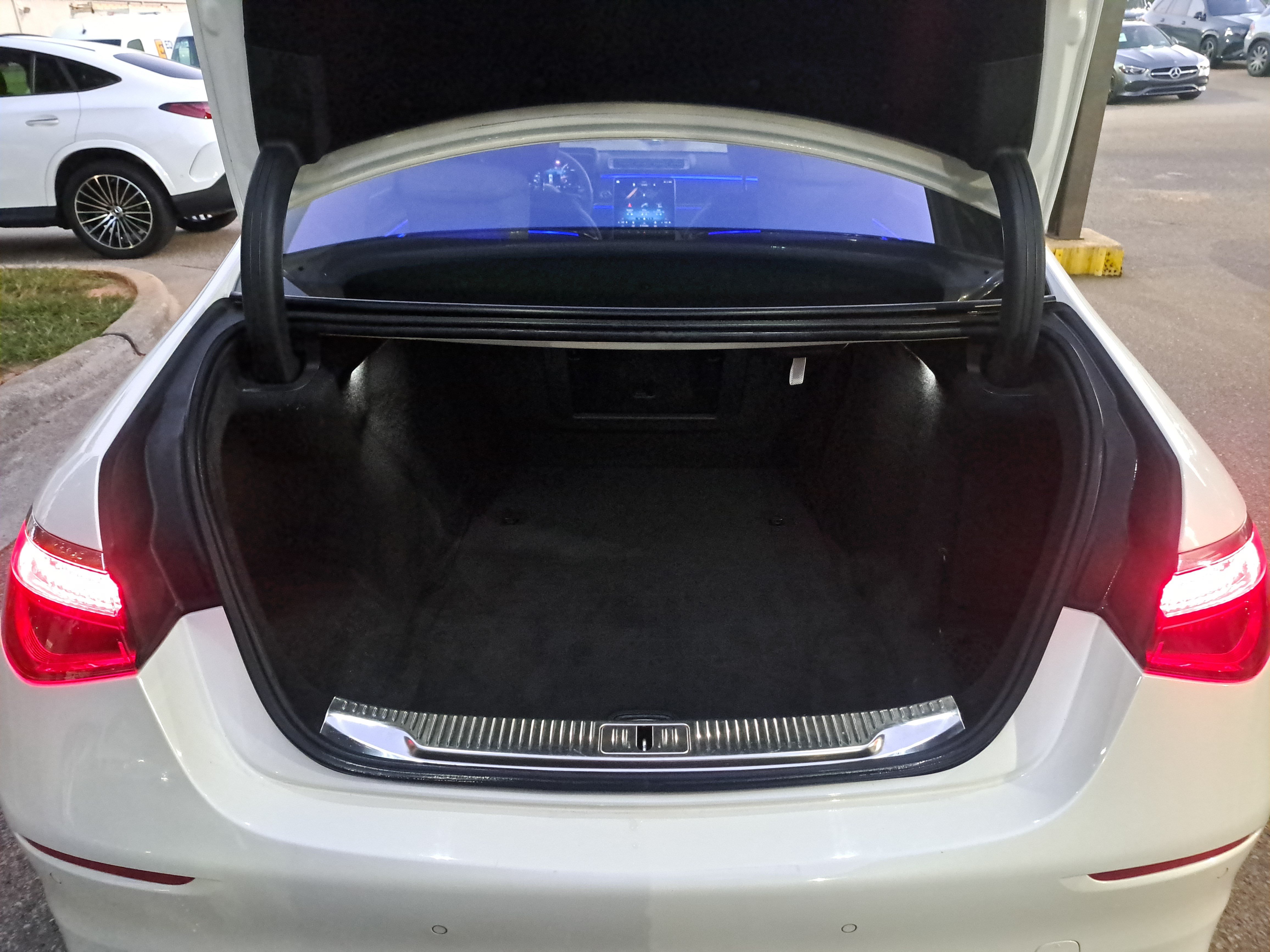 Certified 2022 Mercedes-Benz S 500 4MATIC image 14