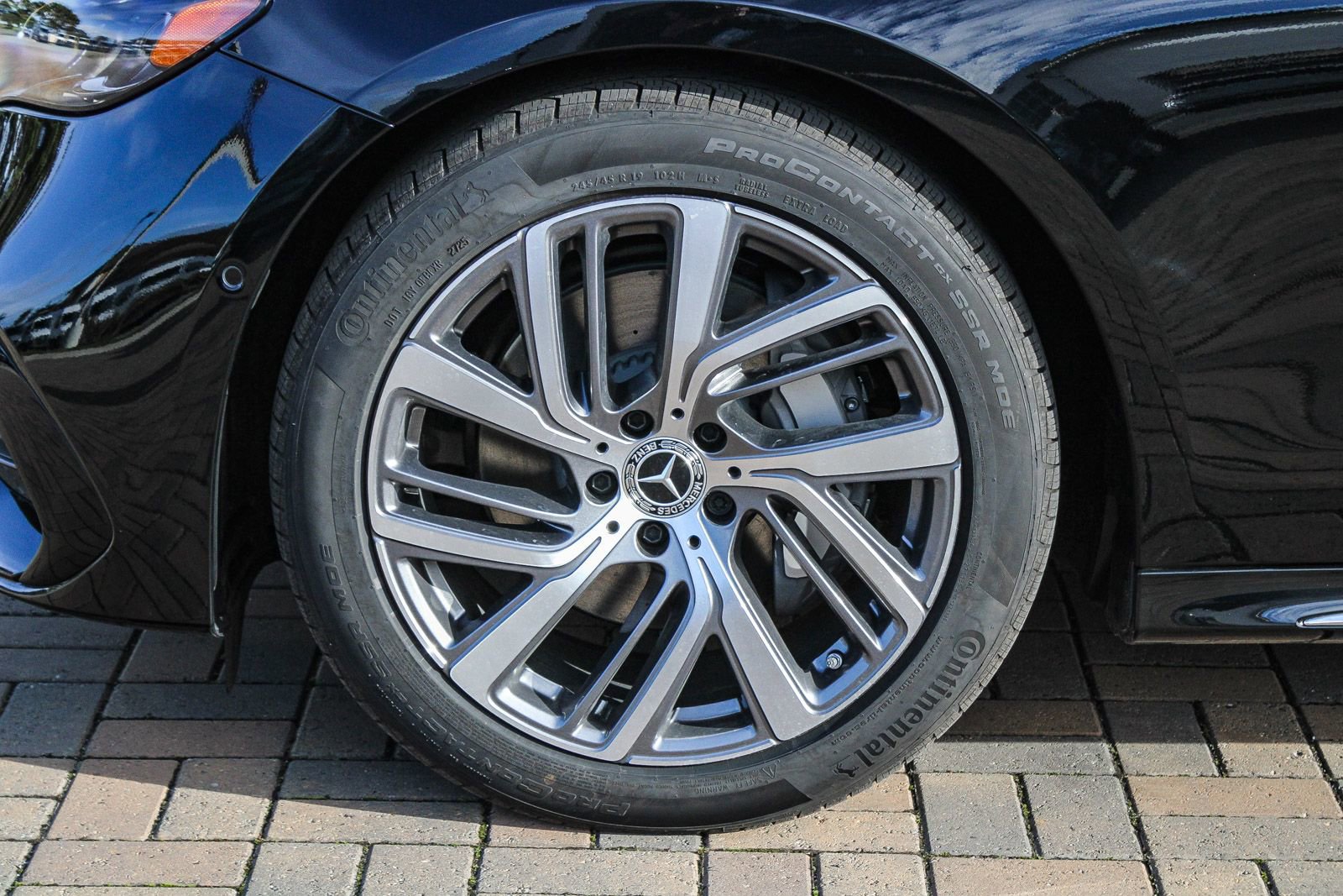 New 2026 Mercedes-Benz E 350 4MATIC Sedan image 11