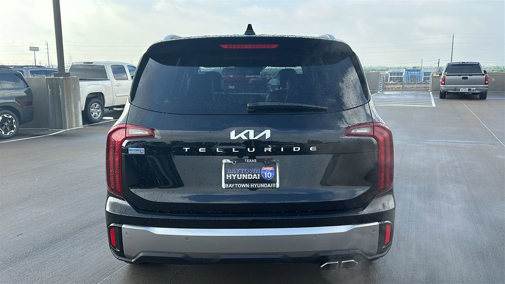 Used 2025 Kia Telluride S FWD image 12