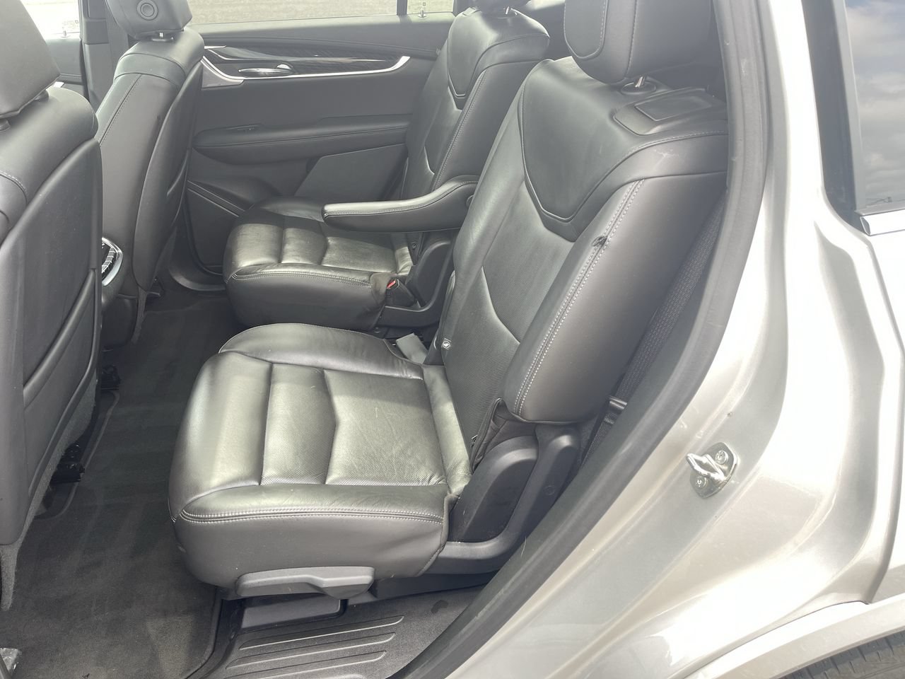 Used 2020 Cadillac XT6 Premium Luxury FWD image 26