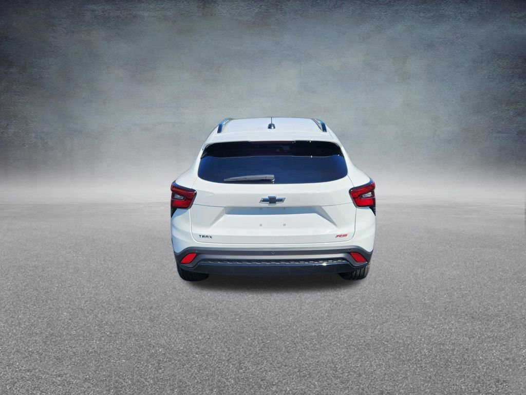 New 2026 Chevrolet Trax RS w/ Sunroof Package FWD image 5