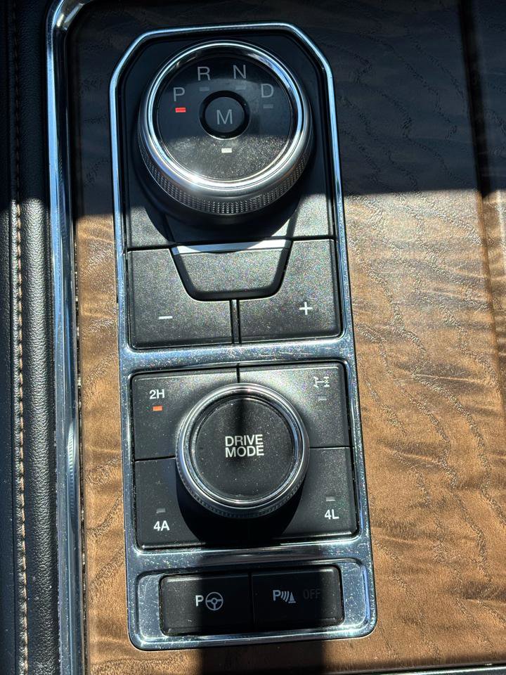 Used 2019 Ford Expedition Platinum AWD/4WD image 32