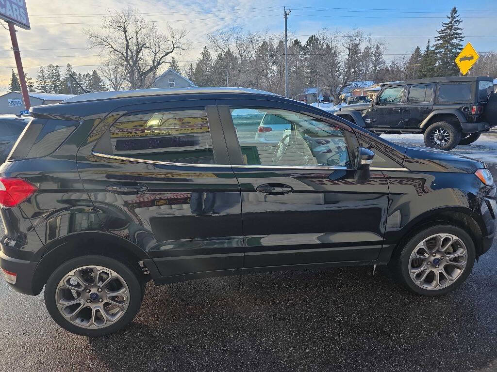 Used 2018 Ford EcoSport Titanium w/ Titanium Cold Weather Package image 4