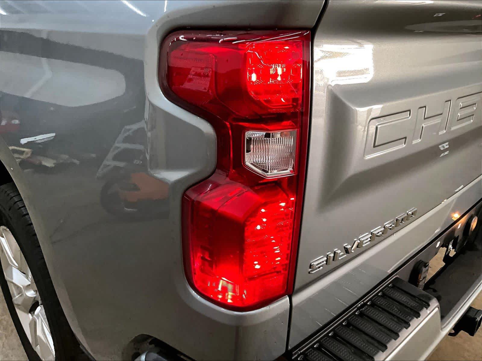 Used 2026 Chevrolet Silverado 1500 Custom RWD image 31