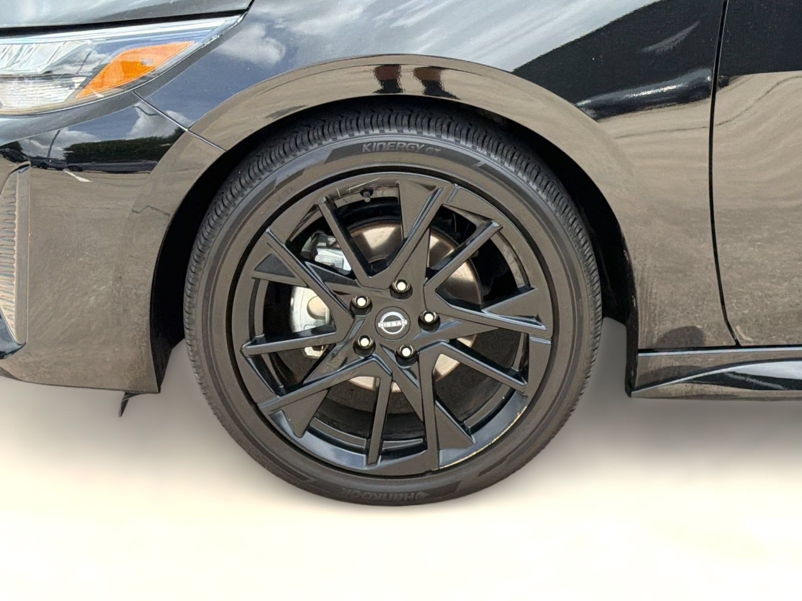 Used 2025 Nissan Sentra SR w/ Midnight Edition FWD image 13