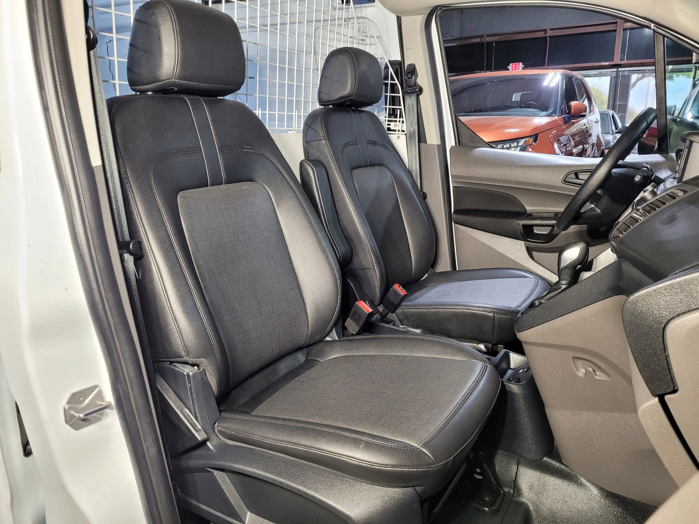 Used 2022 Ford Transit Connect XL image 18