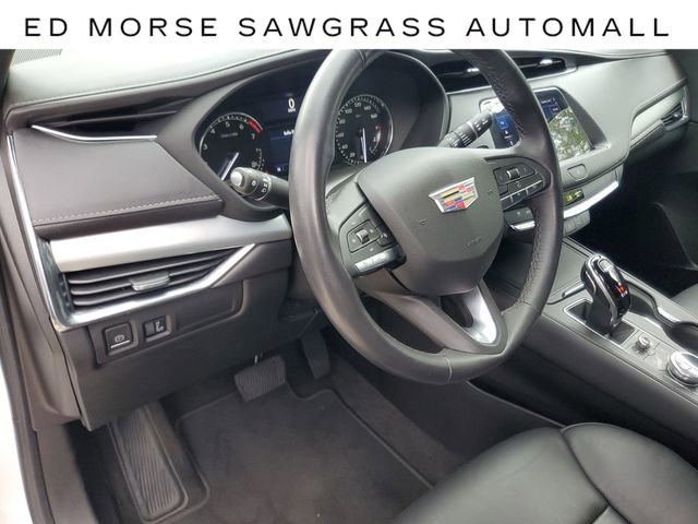 Certified 2022 Cadillac XT4 Premium Luxury w/ Enhanced Visibility Package image 18