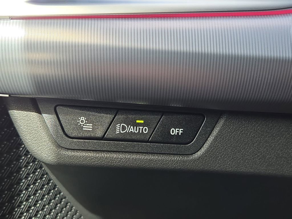 Certified 2025 BMW X1 xDrive28i w/ M Sport Package AWD/4WD image 34