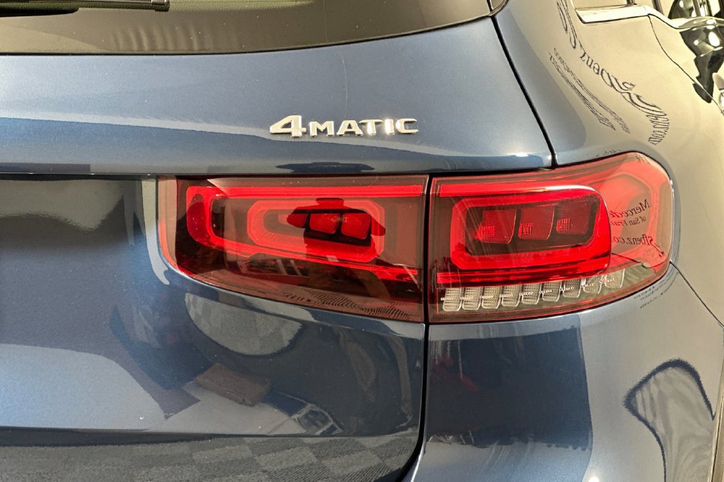 Used 2022 Mercedes-Benz GLB 250 4MATIC image 36