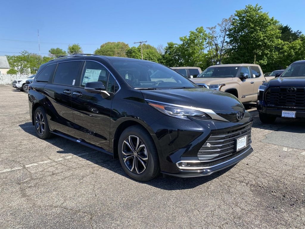 New 2026 Toyota Sienna Platinum