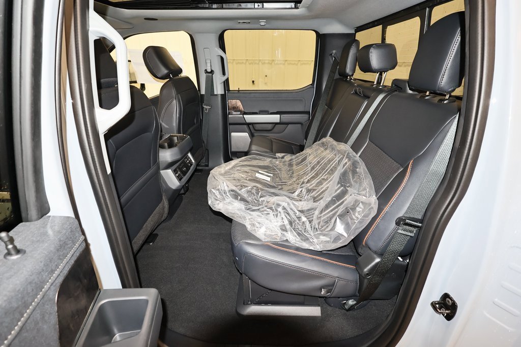 New 2025 Ford F350 Lariat w/ Lariat Ultimate Package image 13
