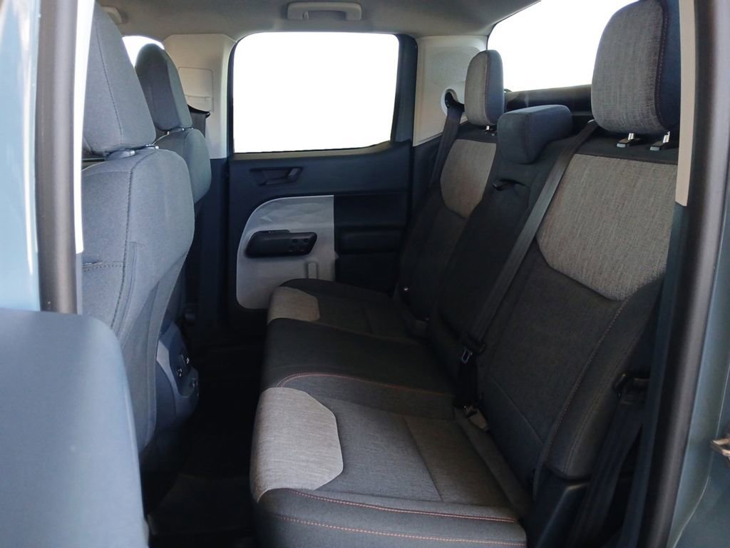 Used 2022 Ford Maverick XLT image 13