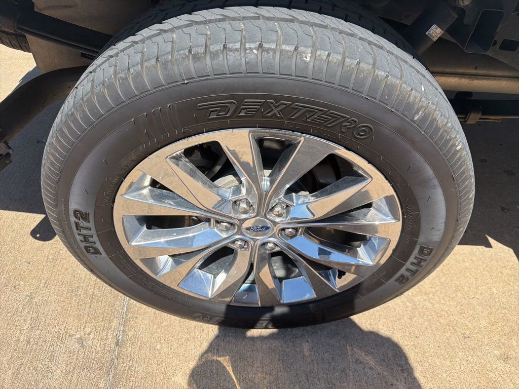 Used 2017 Ford F150 XLT w/ Equipment Group 302A Luxury image 12