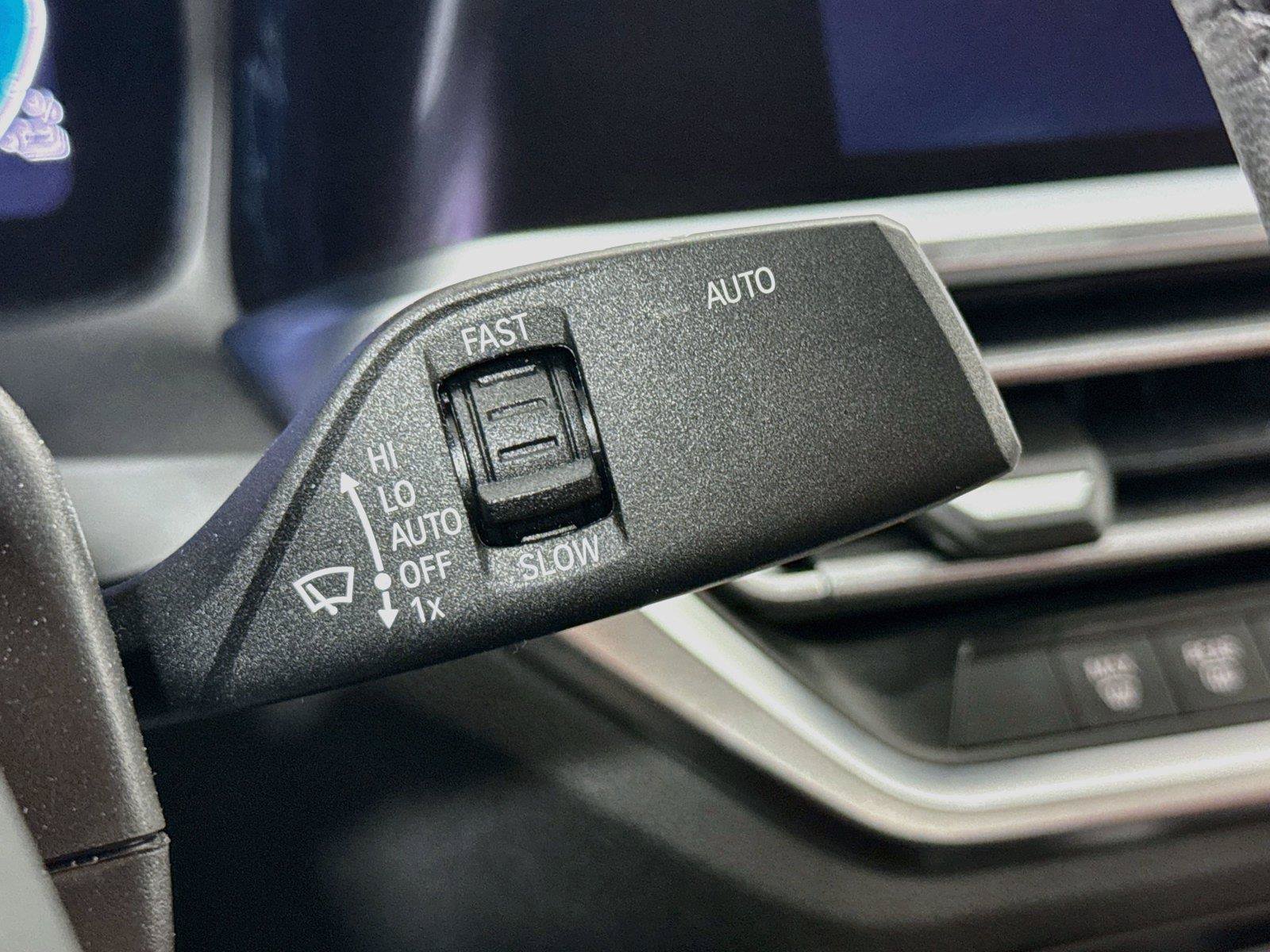 Used 2022 BMW 330e w/ Driving Assistance Package RWD image 17
