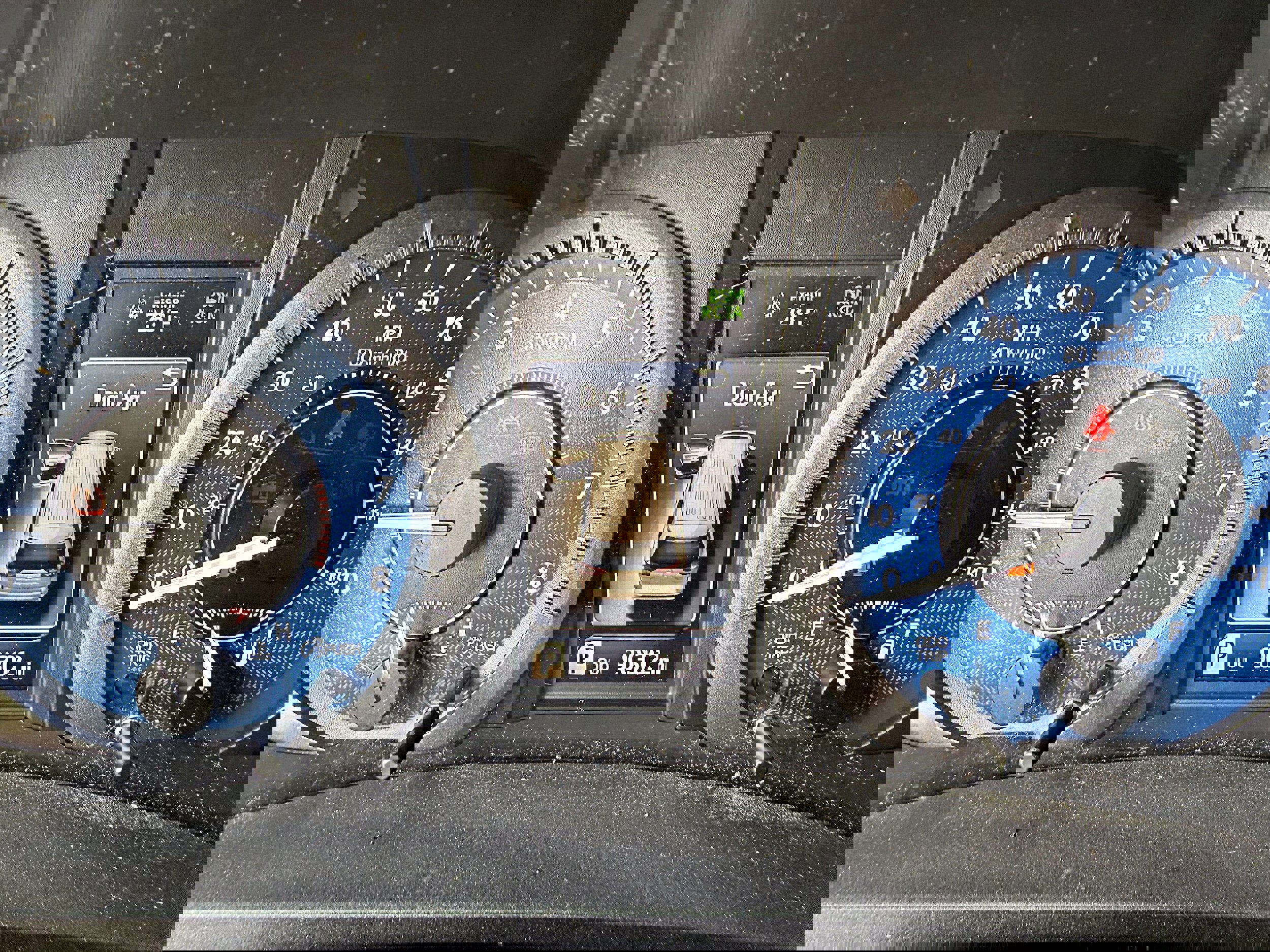 Used 2020 Toyota Sienna XLE w/ Carpet Mat Package image 15