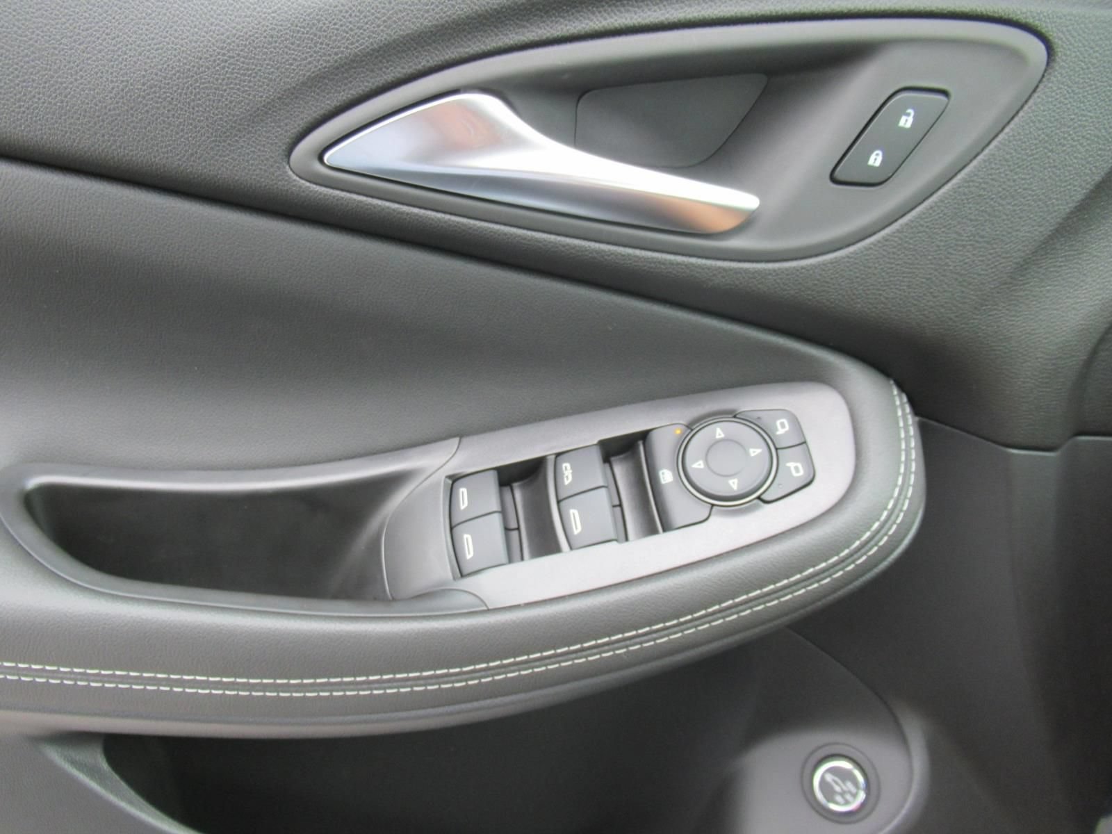 New 2026 Buick Encore GX Preferred w/ Comfort Package FWD image 21