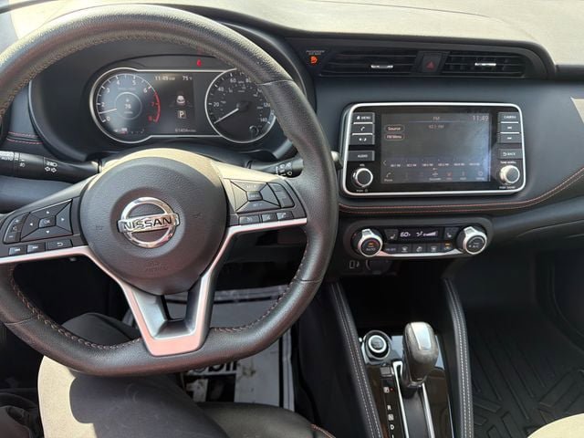 Used 2019 Nissan Kicks SR w/ SR Premium Package FWD image 6