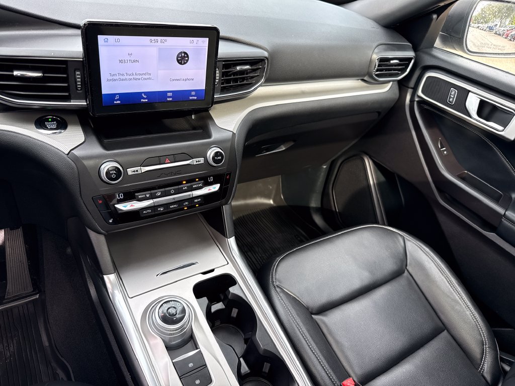 Used 2020 Ford Explorer XLT w/ Equipment Group 202A RWD image 20