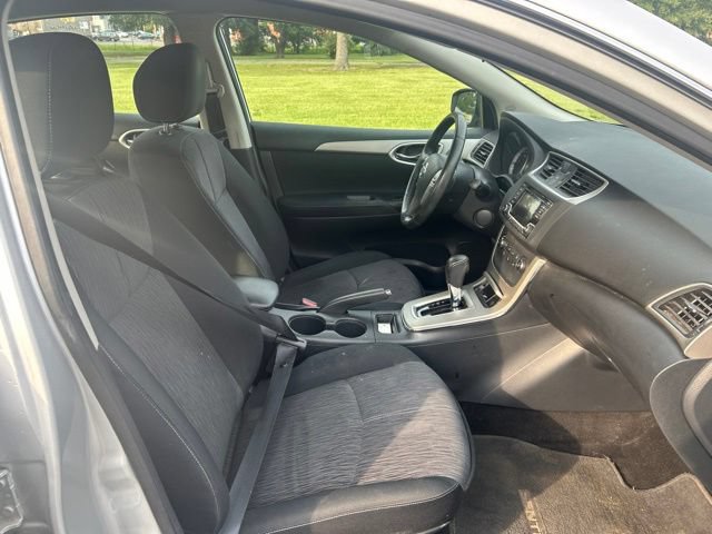 Used 2015 Nissan Sentra SV FWD image 24