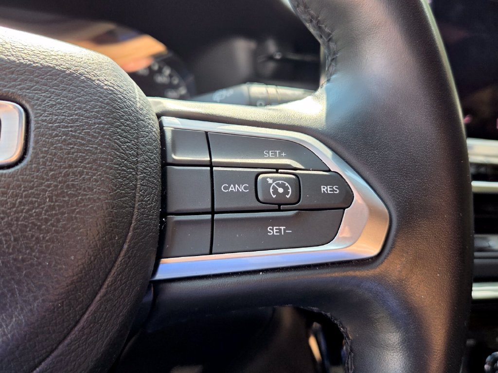 Used 2022 Jeep Compass Latitude w/ Convenience Group AWD/4WD image 24