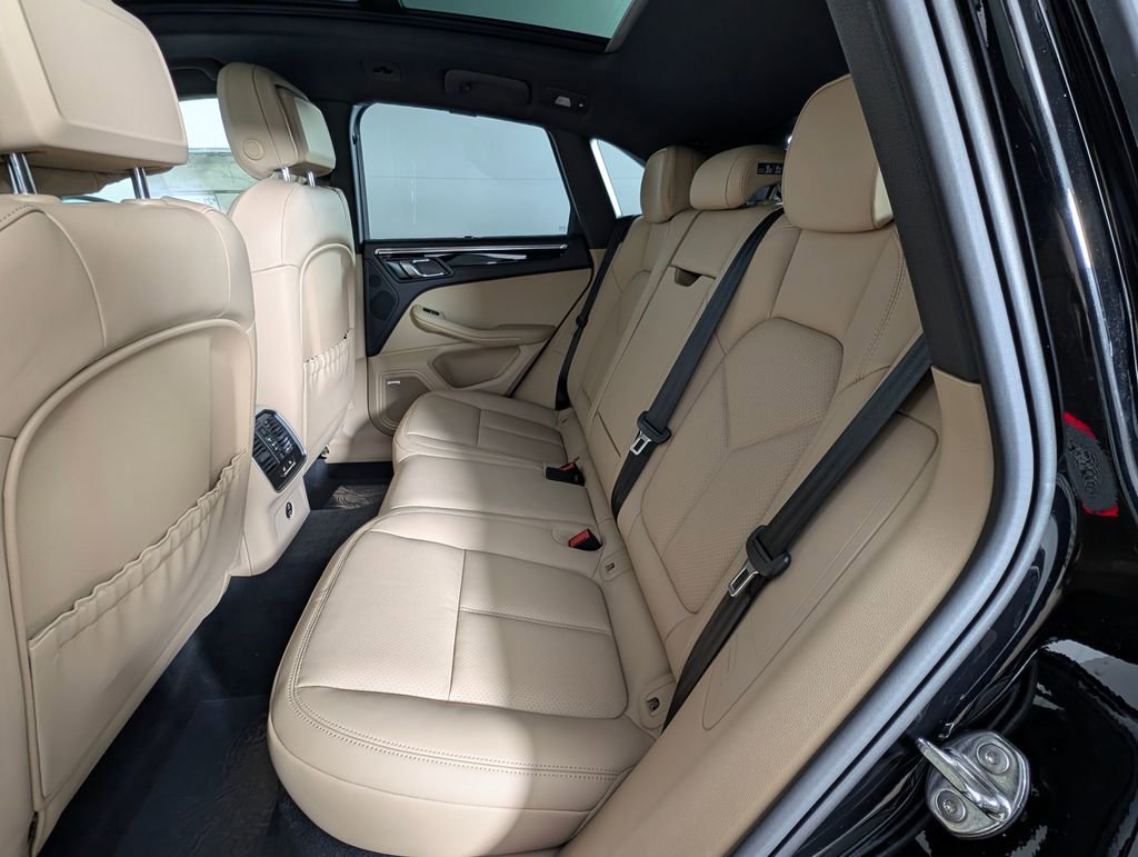New 2026 Porsche Macan image 24