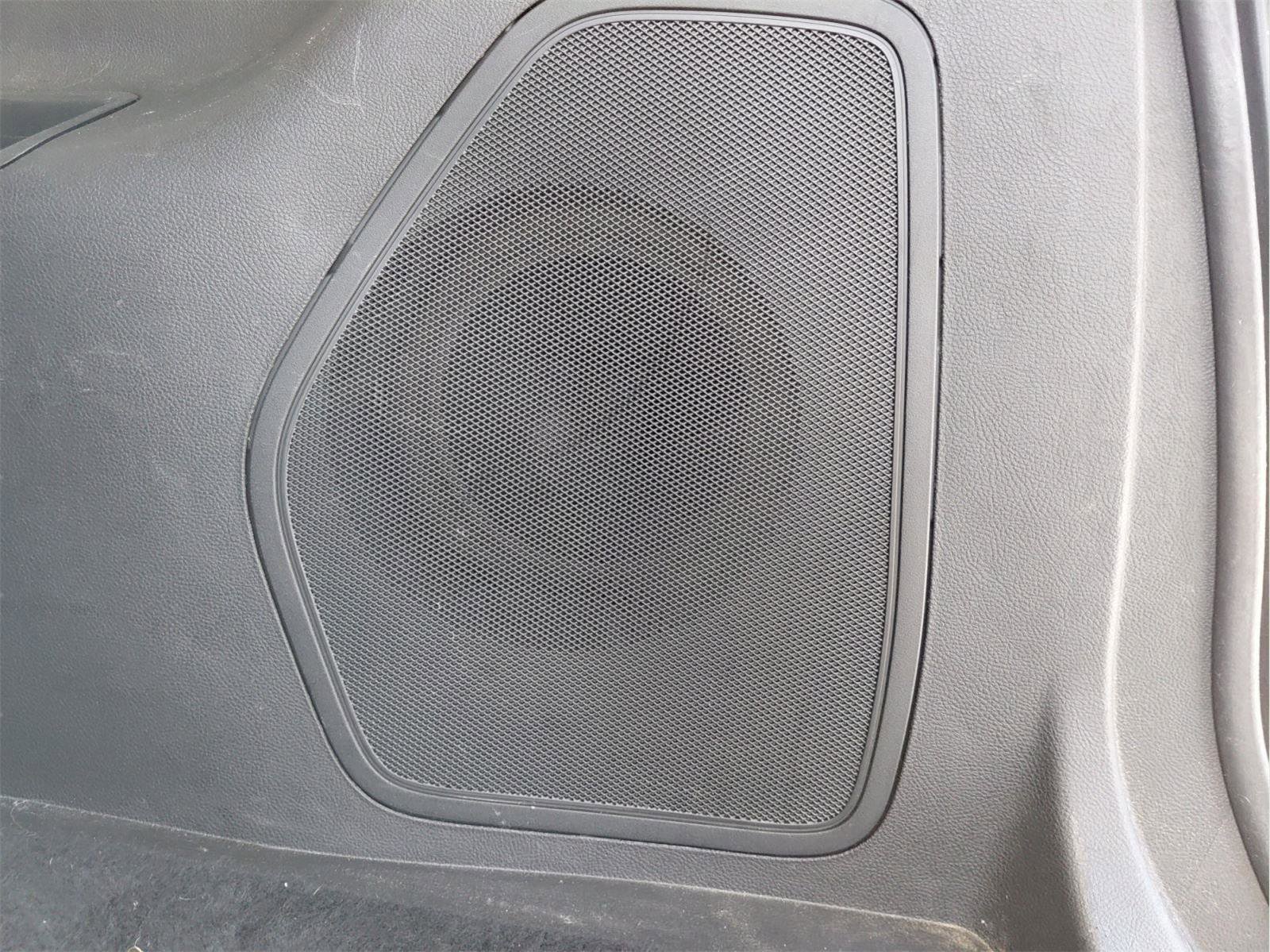 Used 2024 Ford Edge Titanium image 32